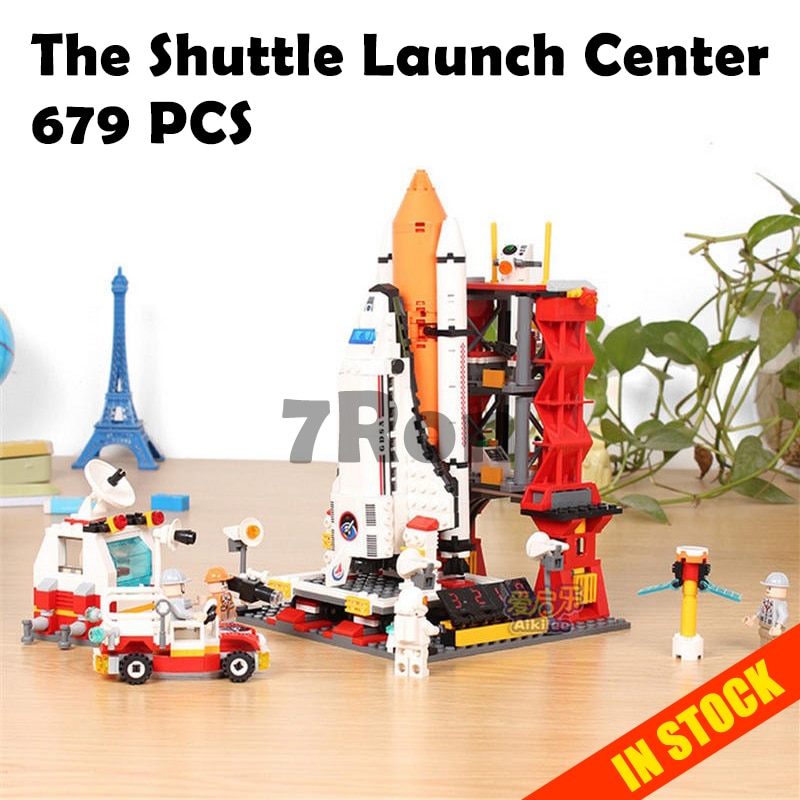 Сборная модель космического шаттла а-ля Лего